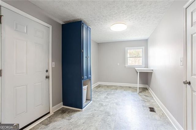 848 East Avenue, Scottdale, GA 30079