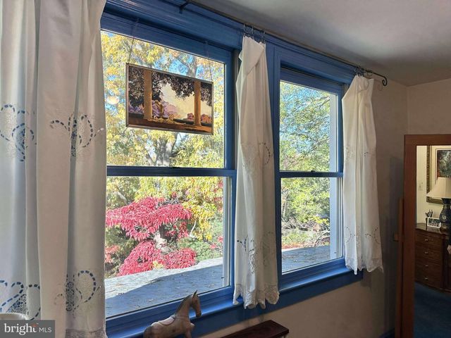 1700 N STAFFORD ST, Arlington, VA 22207