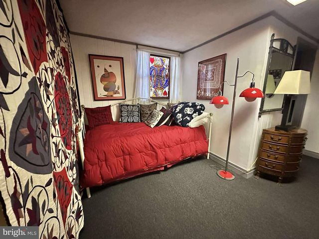 1700 N STAFFORD ST, Arlington, VA 22207