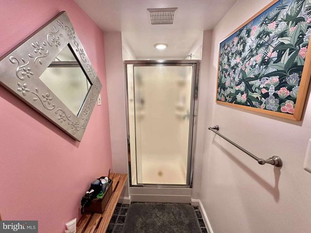 1700 N STAFFORD ST, Arlington, VA 22207