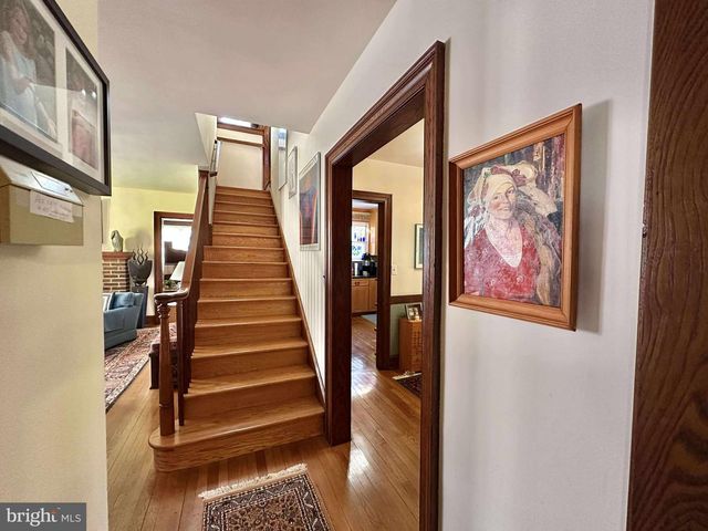 1700 N STAFFORD ST, Arlington, VA 22207