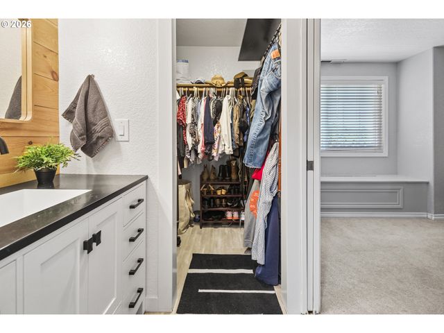15310 Sw OREGON St, Sherwood, OR 97140