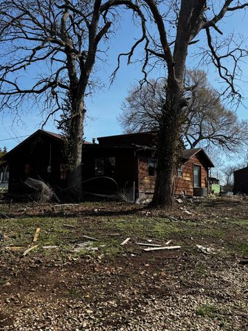 404 E Evergreen Street, Springfield, MO 65803