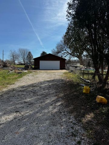 404 E Evergreen Street, Springfield, MO 65803