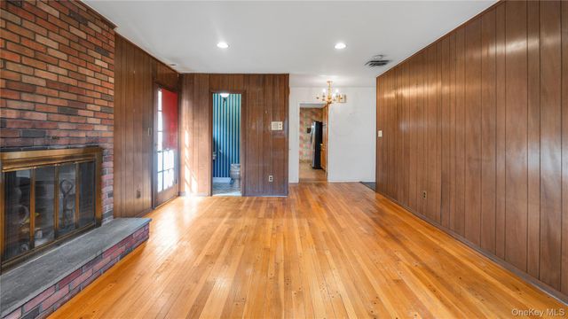 240 Shoreward Drive, Great Neck, NY 11021