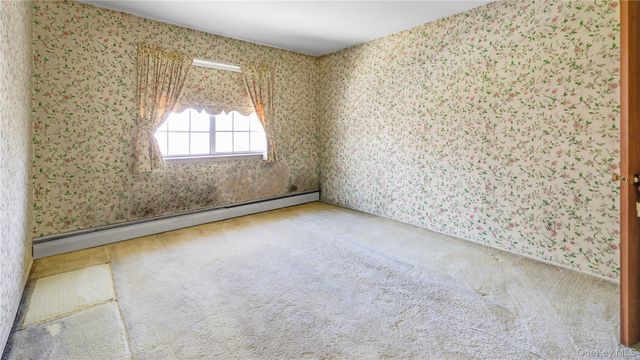 240 Shoreward Drive, Great Neck, NY 11021