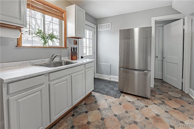 504 74th Street, Niagara Falls, NY 14304