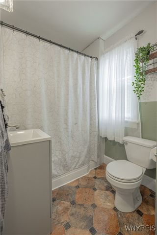 504 74th Street, Niagara Falls, NY 14304