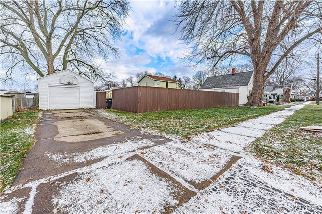 504 74th Street, Niagara Falls, NY 14304