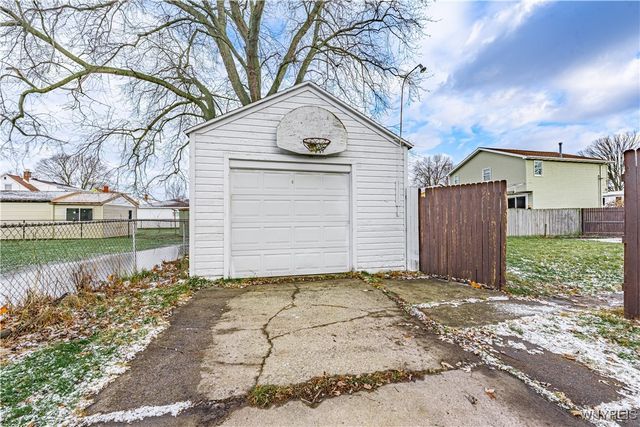 504 74th Street, Niagara Falls, NY 14304