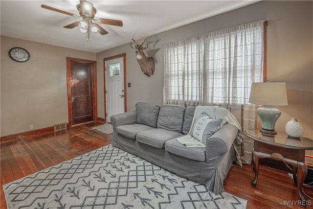 504 74th Street, Niagara Falls, NY 14304