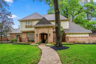 5610 Tatteridge Drive, Houston, TX 77069