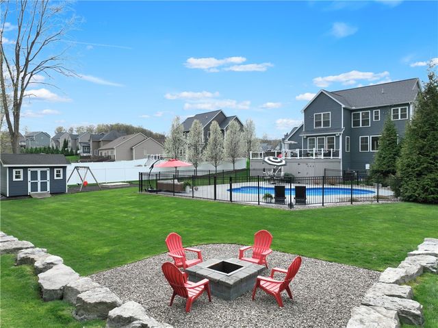 52 Copper Beech Run, Perinton, NY 14450