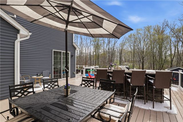 52 Copper Beech Run, Perinton, NY 14450