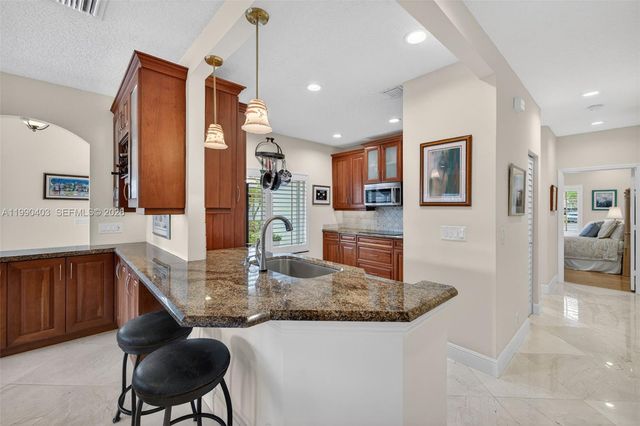 1012 SW 42nd Ave, Deerfield Beach, FL 33442