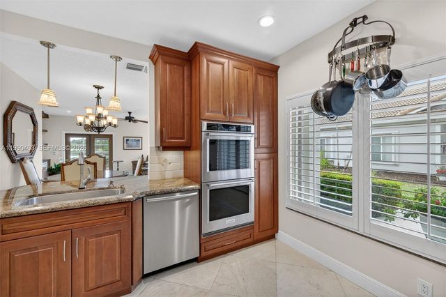 1012 SW 42nd Ave, Deerfield Beach, FL 33442