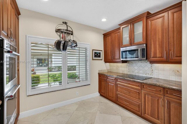 1012 SW 42nd Ave, Deerfield Beach, FL 33442