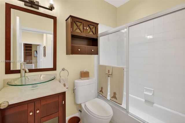 1012 SW 42nd Ave, Deerfield Beach, FL 33442