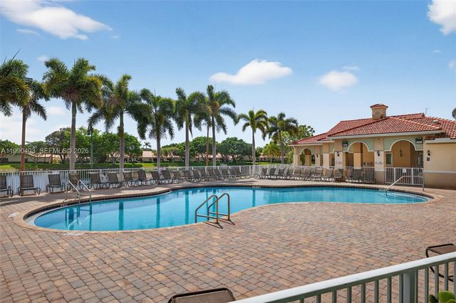 1012 SW 42nd Ave, Deerfield Beach, FL 33442