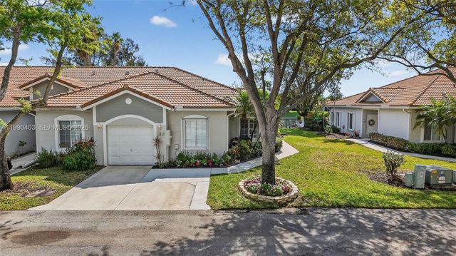 1012 SW 42nd Ave, Deerfield Beach, FL 33442