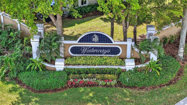 1012 SW 42nd Ave, Deerfield Beach, FL 33442