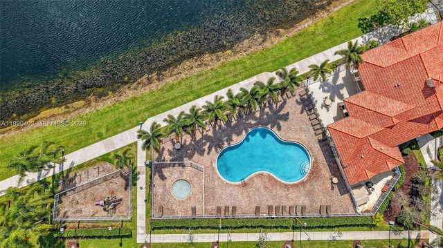 1012 SW 42nd Ave, Deerfield Beach, FL 33442