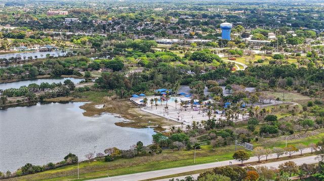 1012 SW 42nd Ave, Deerfield Beach, FL 33442