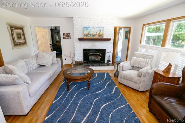 724 Sandstone Drive, Rochester Hills, MI 48309