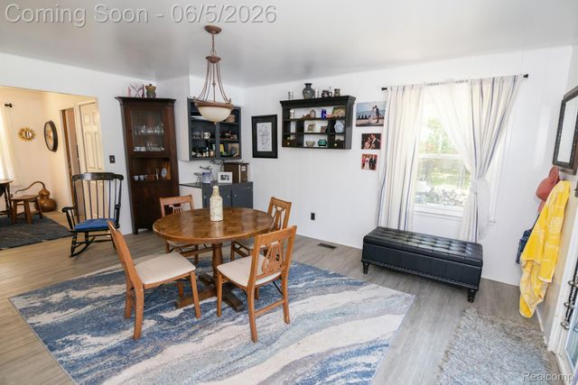 724 Sandstone Drive, Rochester Hills, MI 48309