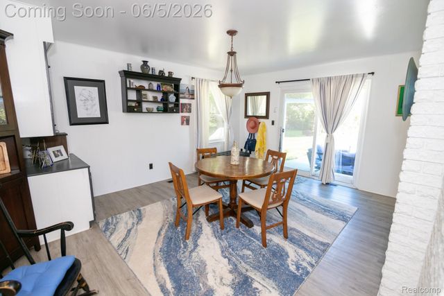 724 Sandstone Drive, Rochester Hills, MI 48309