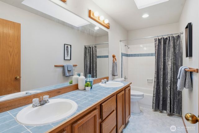 5005 NW Terrace View Drive, Bremerton, WA 98312