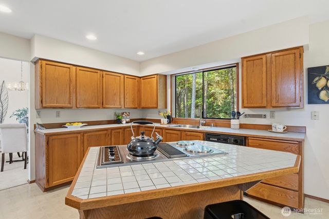 5005 NW Terrace View Drive, Bremerton, WA 98312