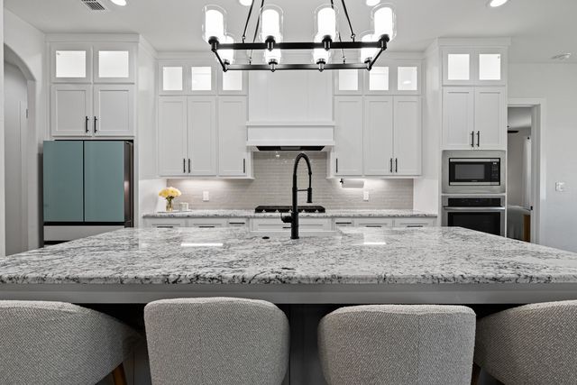 128 Saddle Brook Circle, Hallsville, TX 75650