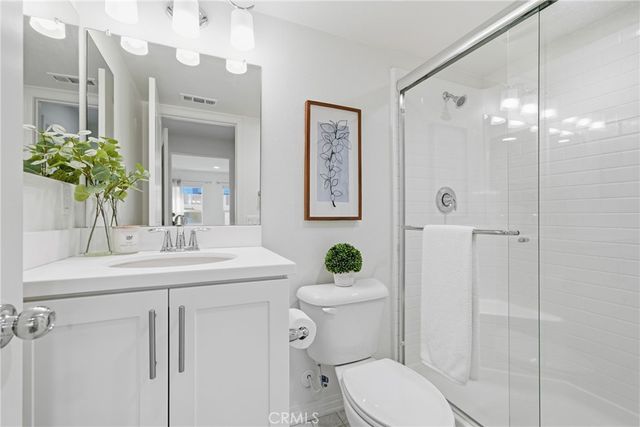 677 S District, Anaheim, CA 92805