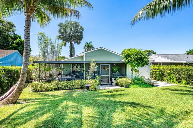 9108 Chrysanthemum Drive, Boynton Beach, FL 33472