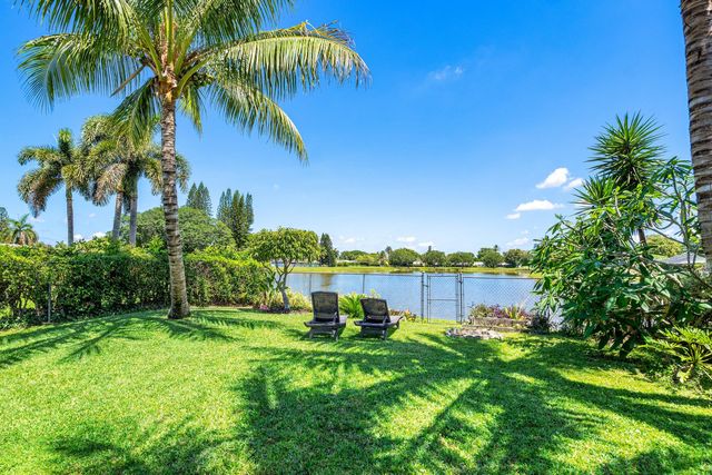 9108 Chrysanthemum Drive, Boynton Beach, FL 33472