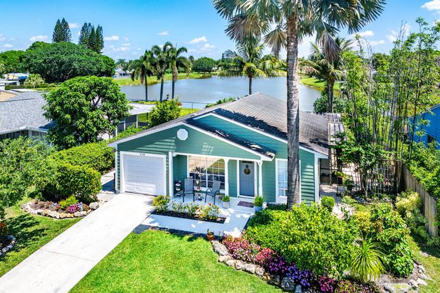 9108 Chrysanthemum Drive, Boynton Beach, FL 33472