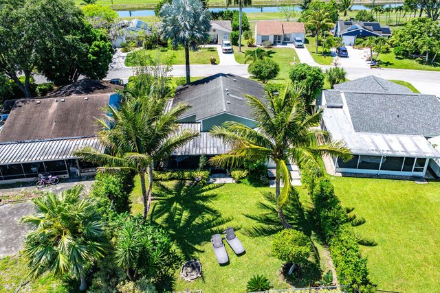 9108 Chrysanthemum Drive, Boynton Beach, FL 33472