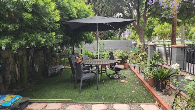 2298 Webster, Long Beach, CA 90810