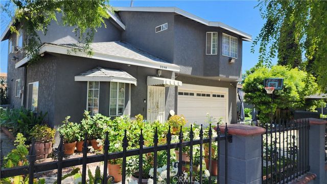 2298 Webster, Long Beach, CA 90810
