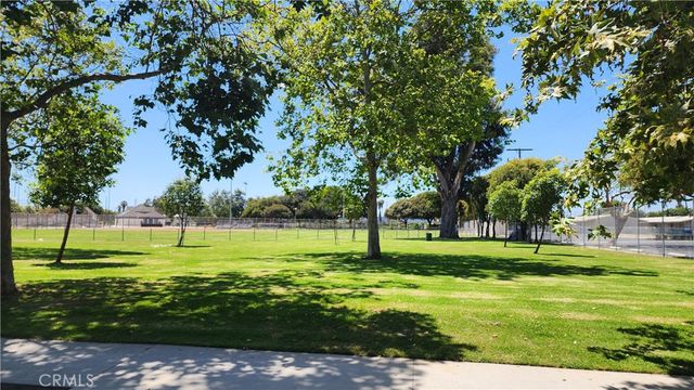 2298 Webster, Long Beach, CA 90810