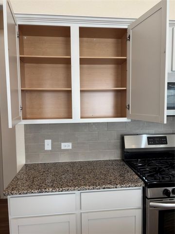 18401 Calasetta DR, Pflugerville, TX 78634