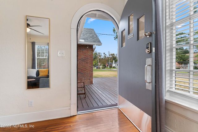 4702 RAMONA Boulevard, Jacksonville, FL 32205