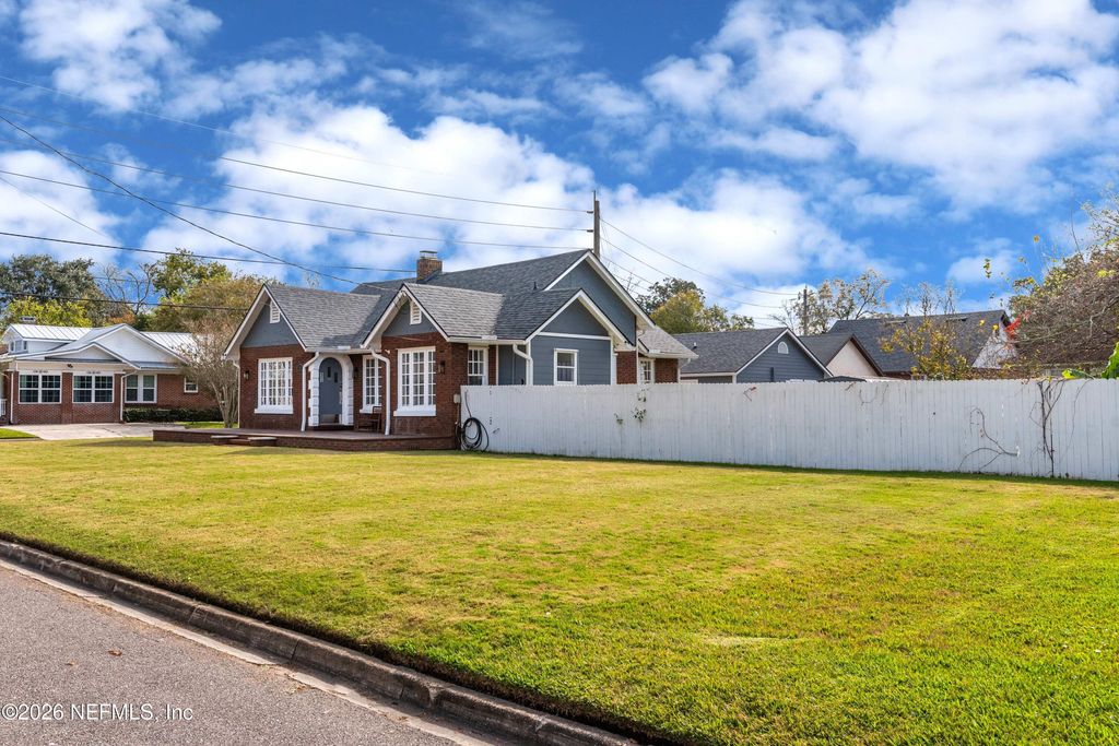 4702 RAMONA Boulevard, Jacksonville, FL 32205