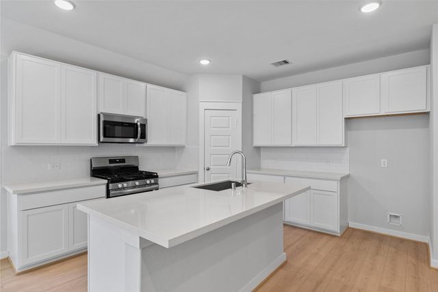 12751 Dina Springs Lane, Magnolia, TX 77354