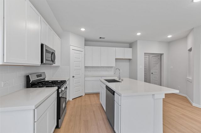 12751 Dina Springs Lane, Magnolia, TX 77354