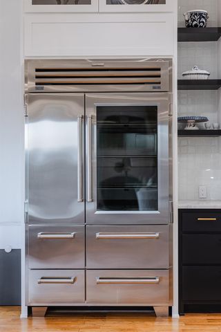 20516 Queen Bee LN, Spicewood, TX 78669