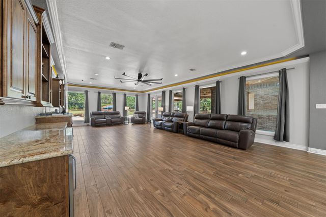 17397 Northcrest Circle, New Caney, TX 77357