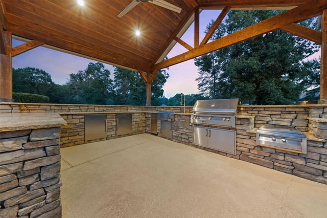 17397 Northcrest Circle, New Caney, TX 77357