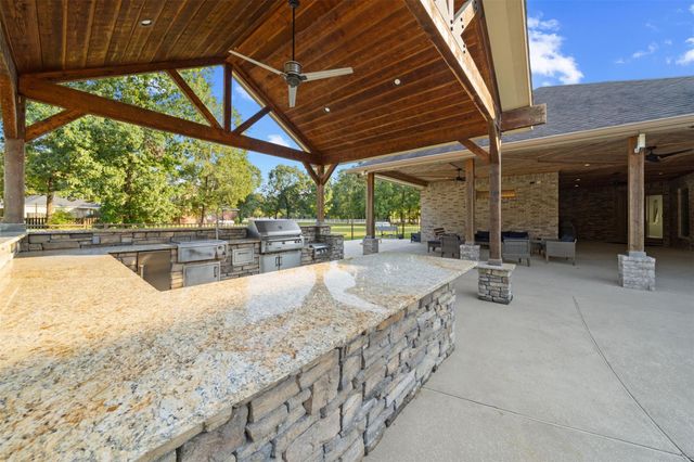 17397 Northcrest Circle, New Caney, TX 77357